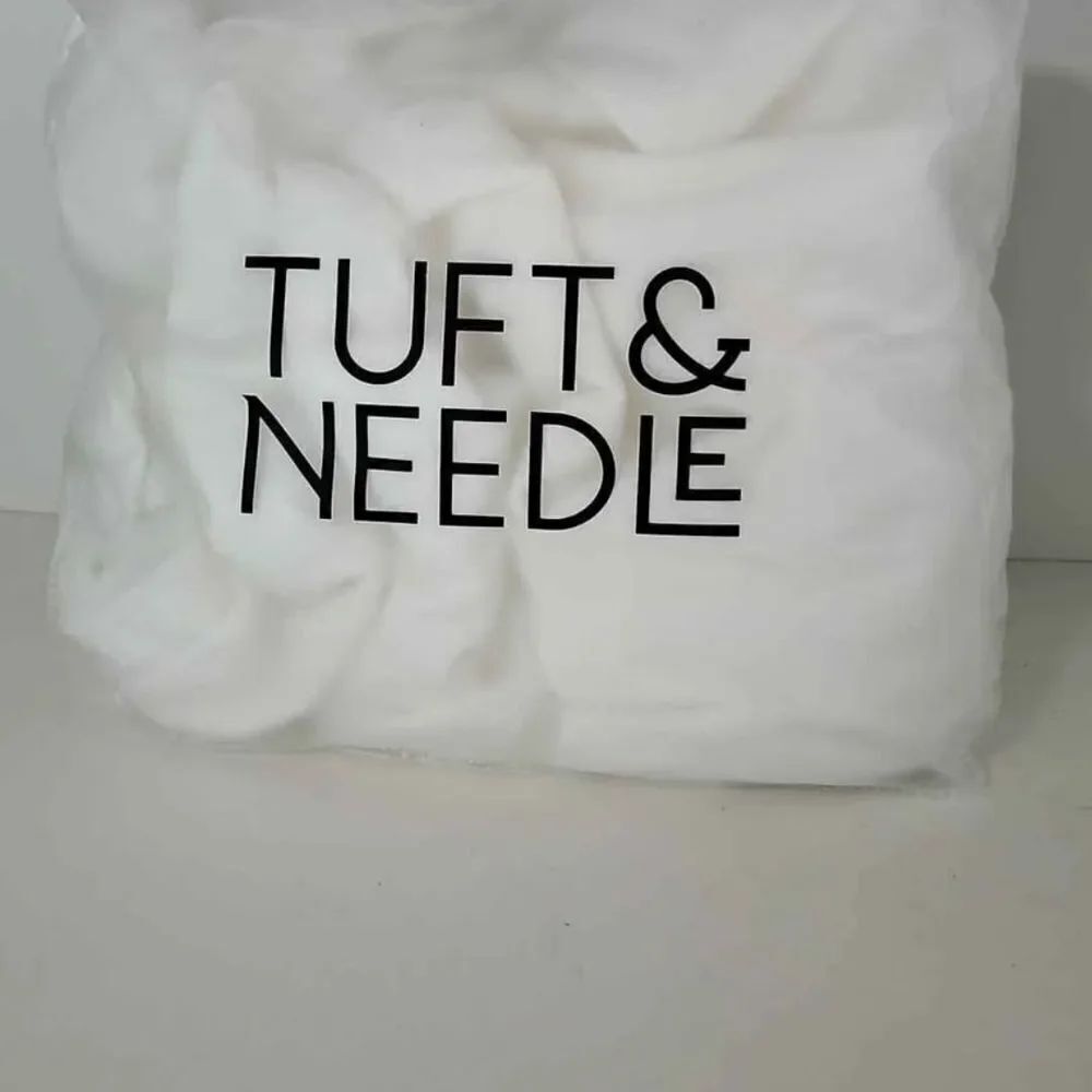 Tuft & Needle White Waterproof Mattress Protector Twin XL